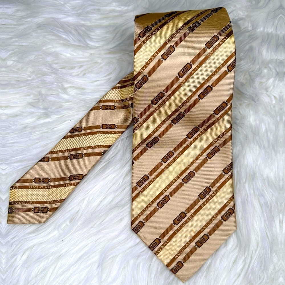 EUC BVLGARI Neck tie in Gold/Yellow